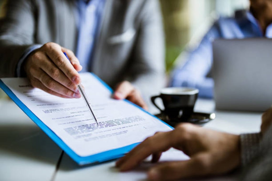 When Should a Lessee Renew their Lease Option?