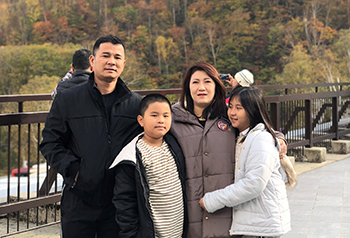 Family photo of Tuan Ngyuen