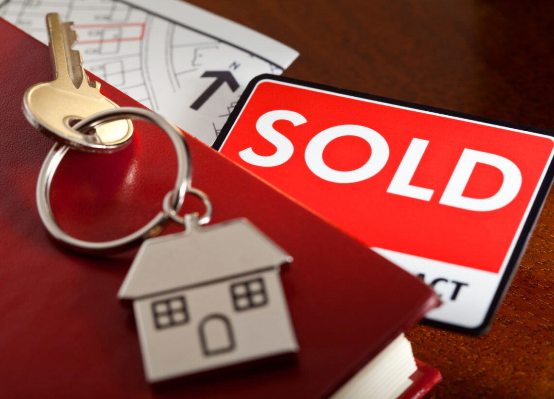 Conveyancers vs Property Law Solicitors: What’s the Difference?