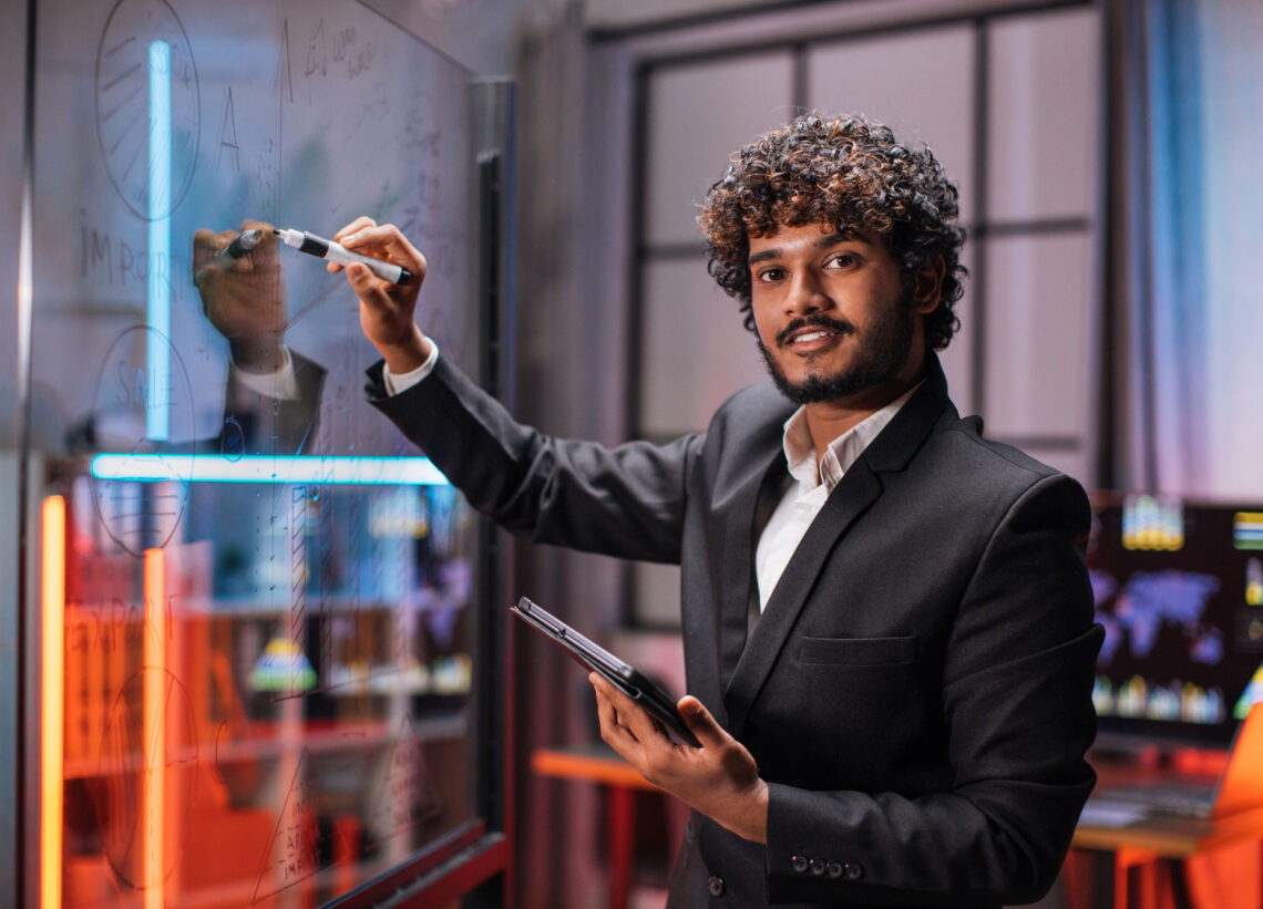 Understanding Subclass 400: Short Stay Specialist Visa for Skilled Professionals